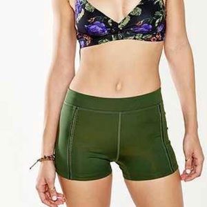 Urban Outfitters Without Walls Green Training Shorts Size X-Small